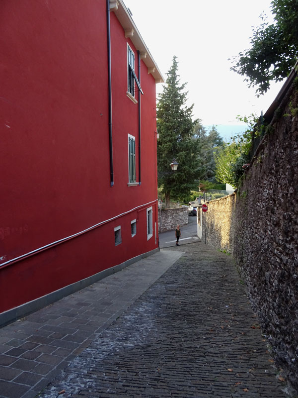 Giro del Monteghello -  sentiero F1 (Rovereto)